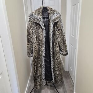 Regal Faux-fur Leopard Print Faux Fur Coat